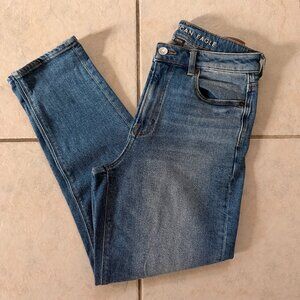 American Eagle Stretch Mom Jean
